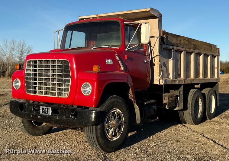 image for item EN0163 1980 Ford F8000 dump truck