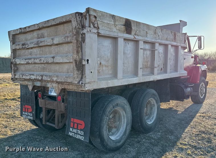 image for item EN0163 1980 Ford F8000 dump truck