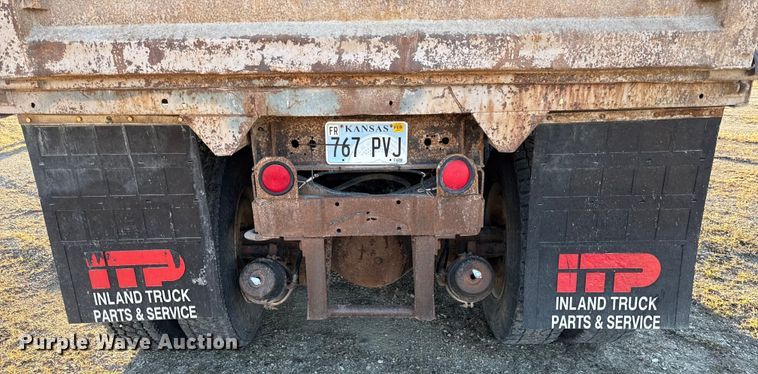image for item EN0163 1980 Ford F8000 dump truck