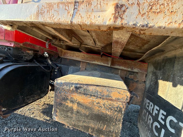 image for item EN0163 1980 Ford F8000 dump truck