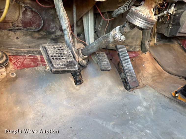 image for item EN0163 1980 Ford F8000 dump truck