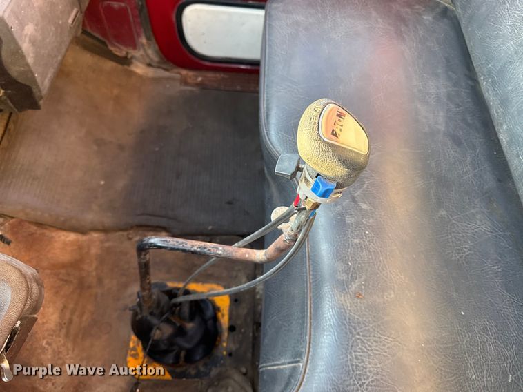 image for item EN0163 1980 Ford F8000 dump truck