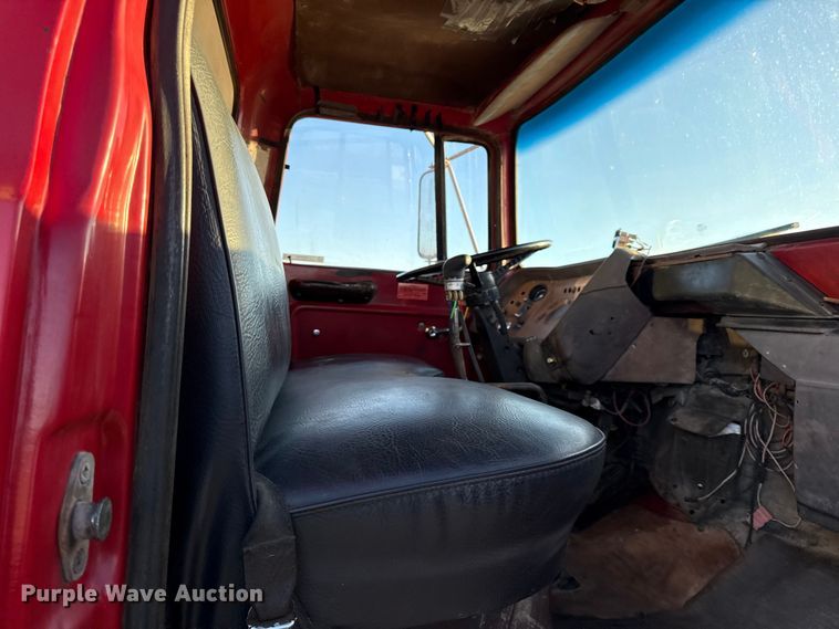 image for item EN0163 1980 Ford F8000 dump truck