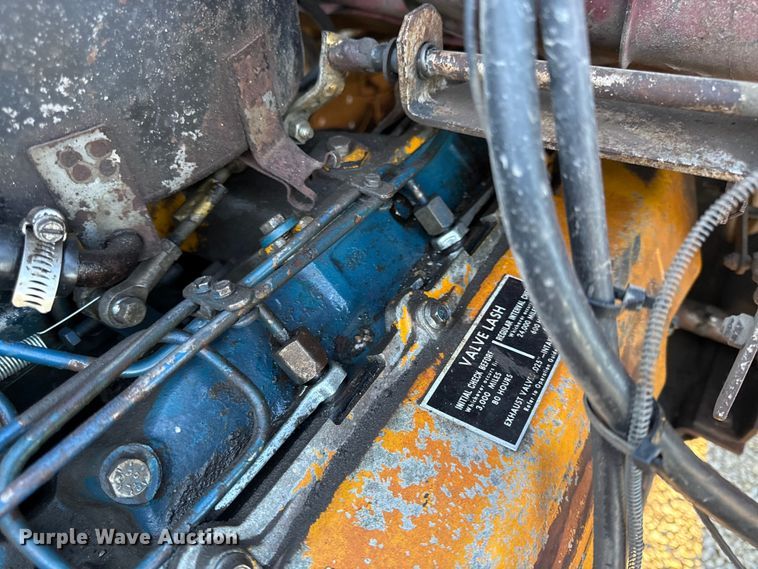 image for item EN0163 1980 Ford F8000 dump truck