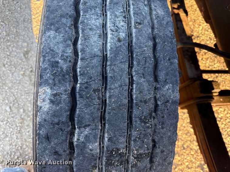 image for item EN0163 1980 Ford F8000 dump truck