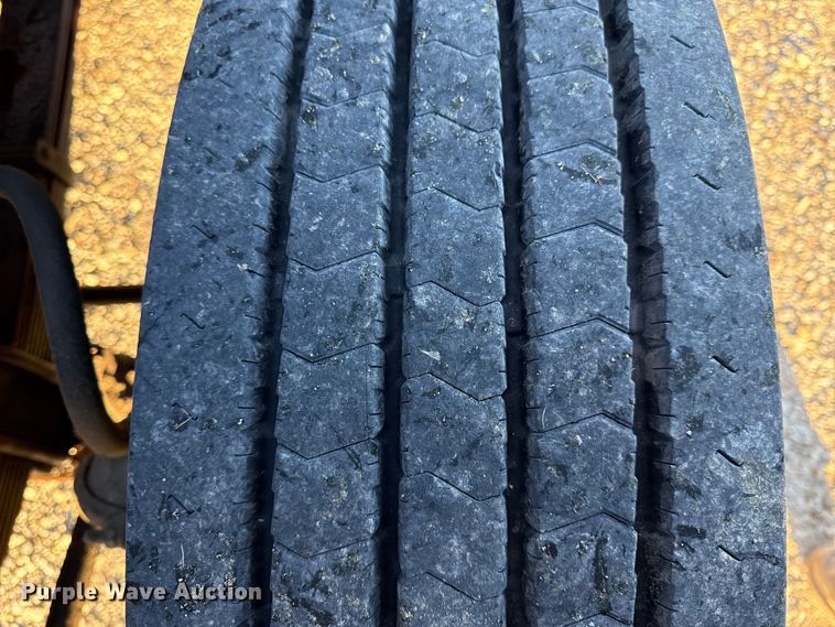 image for item EN0163 1980 Ford F8000 dump truck