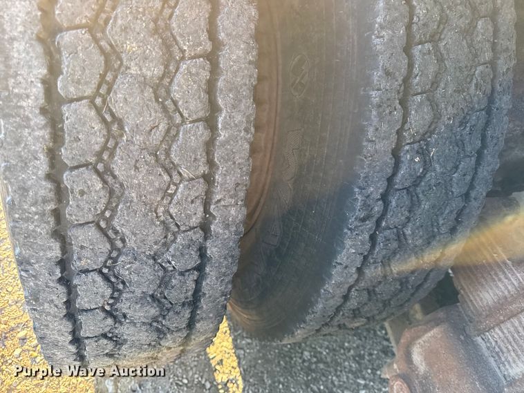 image for item EN0163 1980 Ford F8000 dump truck