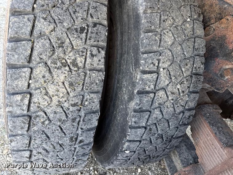 image for item EN0163 1980 Ford F8000 dump truck