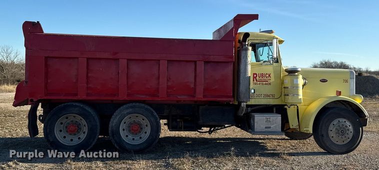 image for item EN0164 1981 Peterbilt 359 dump truck