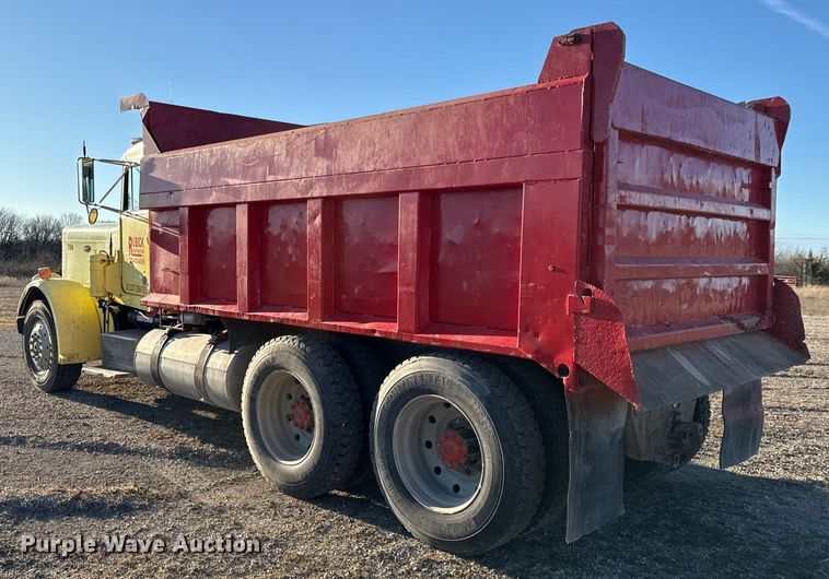 image for item EN0164 1981 Peterbilt 359 dump truck
