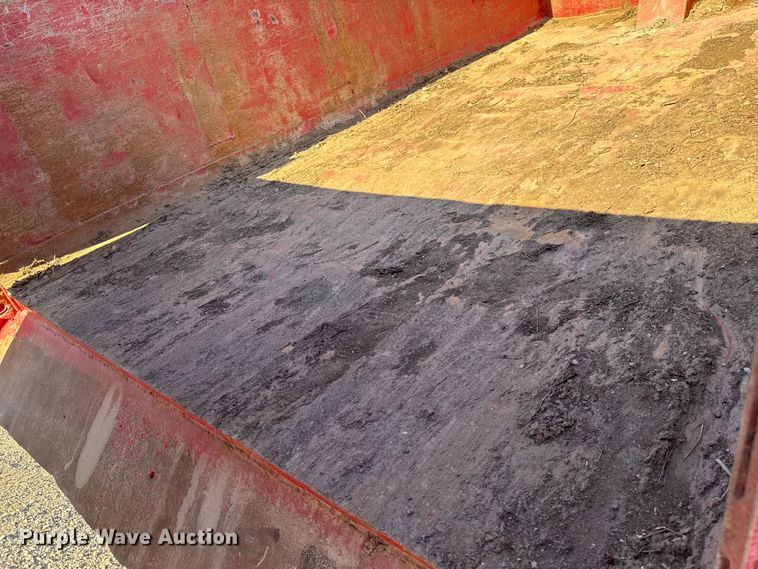 image for item EN0164 1981 Peterbilt 359 dump truck