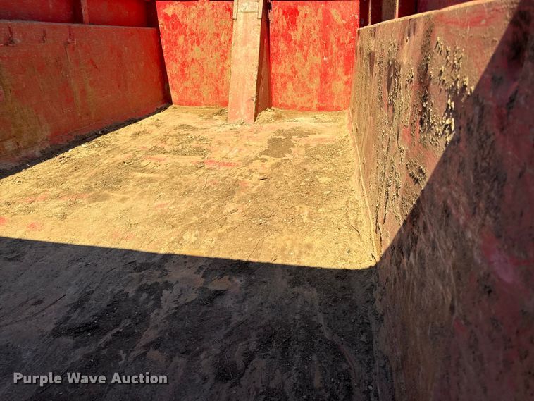 image for item EN0164 1981 Peterbilt 359 dump truck