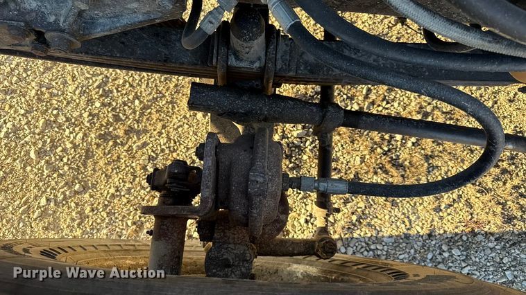 image for item EN0164 1981 Peterbilt 359 dump truck