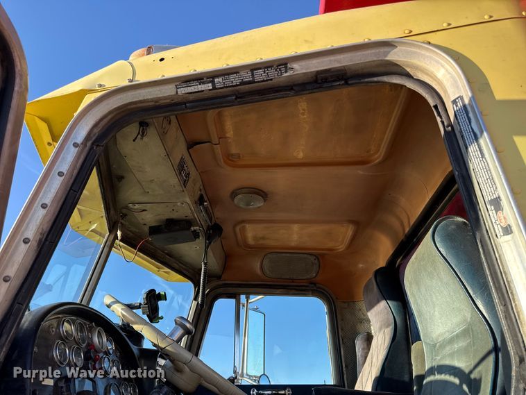 image for item EN0164 1981 Peterbilt 359 dump truck