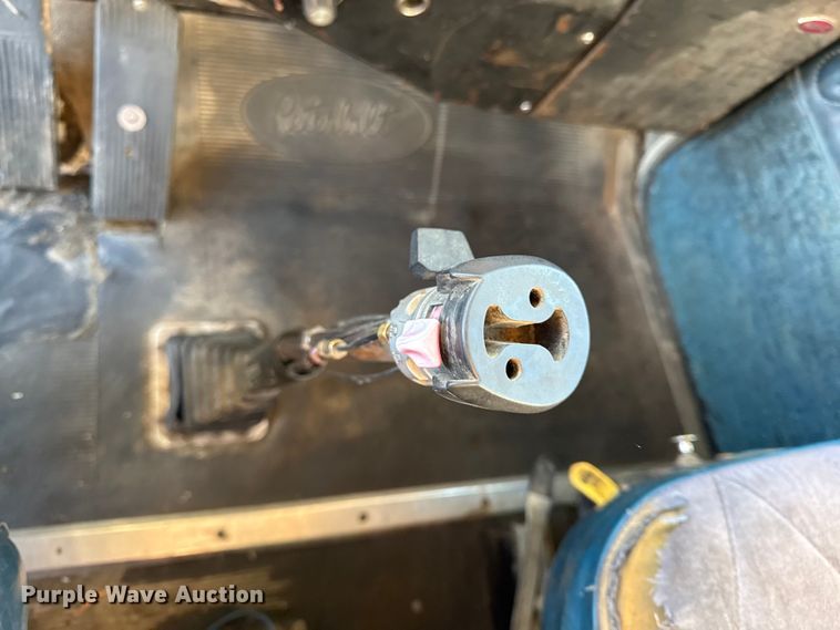 image for item EN0164 1981 Peterbilt 359 dump truck