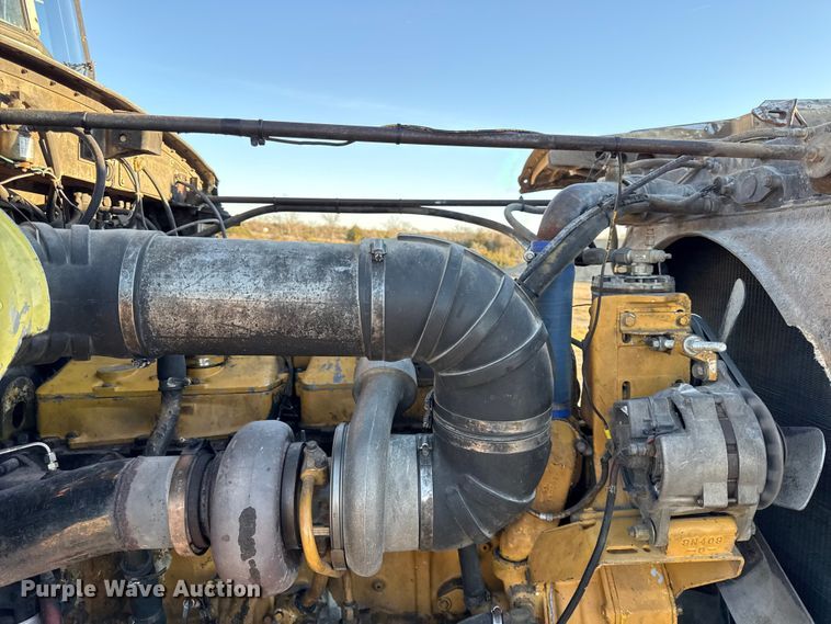 image for item EN0164 1981 Peterbilt 359 dump truck