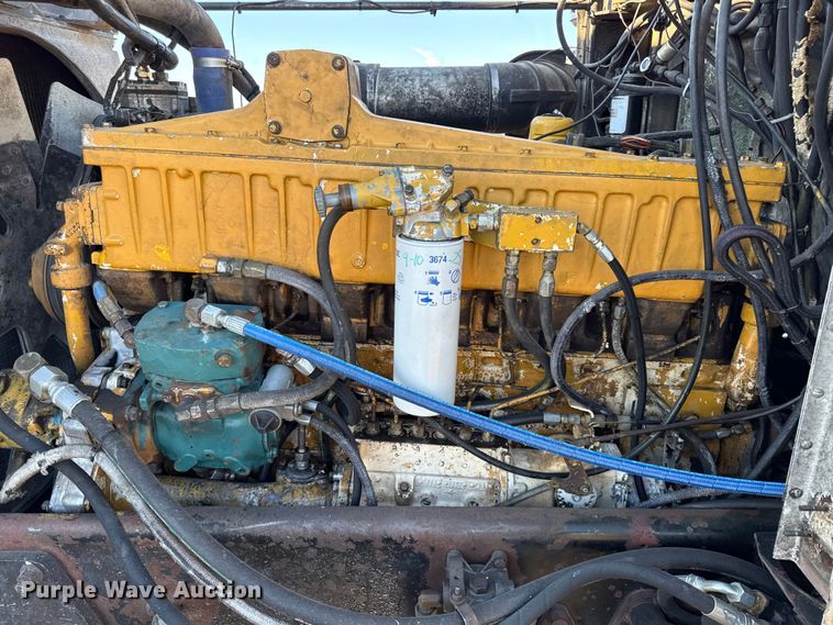 image for item EN0164 1981 Peterbilt 359 dump truck