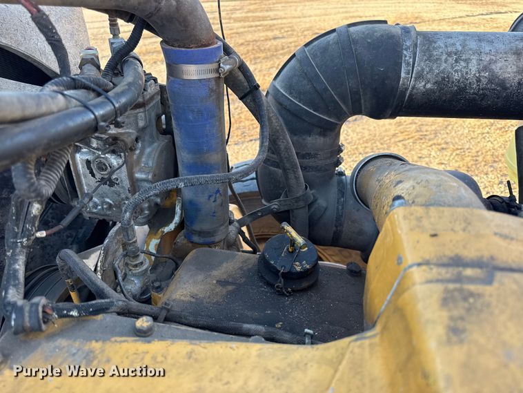 image for item EN0164 1981 Peterbilt 359 dump truck