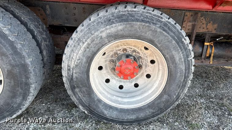 image for item EN0164 1981 Peterbilt 359 dump truck