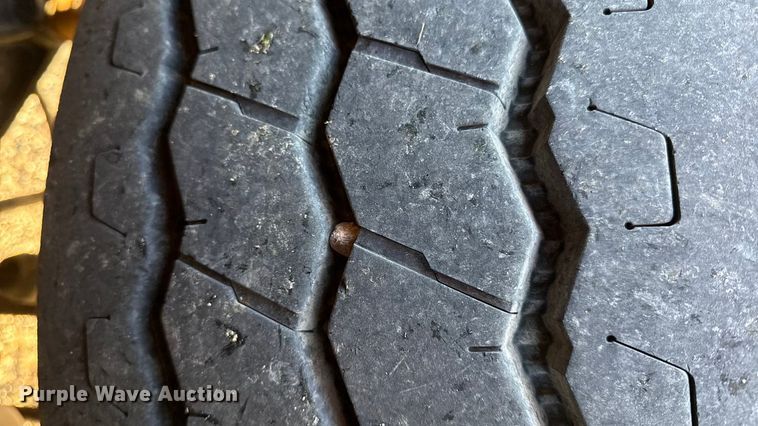 image for item EN0164 1981 Peterbilt 359 dump truck