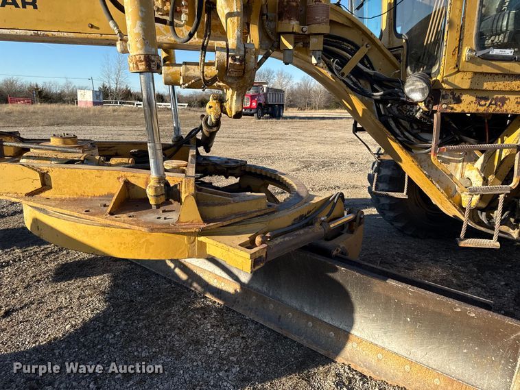 image for item EN0165 1980 Caterpillar 14G motor grader