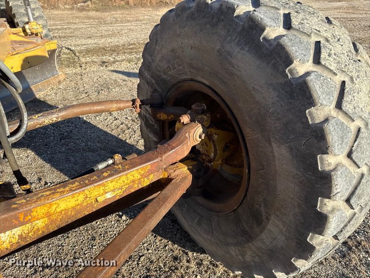 image for item EN0165 1980 Caterpillar 14G motor grader