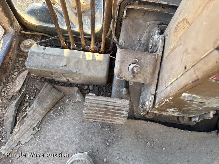 image for item EN0165 1980 Caterpillar 14G motor grader