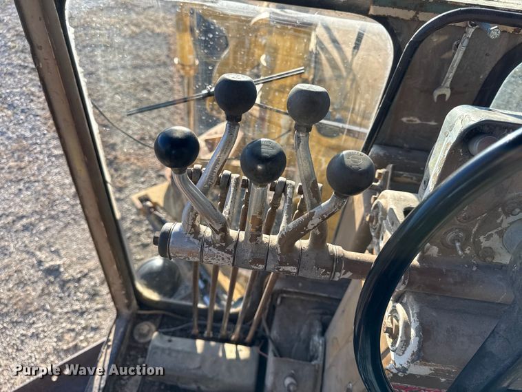 image for item EN0165 1980 Caterpillar 14G motor grader