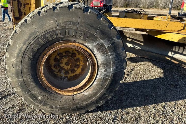 image for item EN0165 1980 Caterpillar 14G motor grader