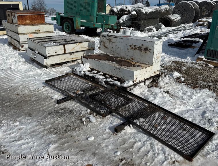 image for item EN0733 Truck boxes