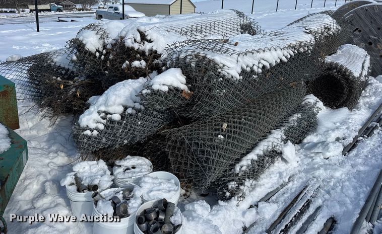 image for item EN0734 Building materials and tools