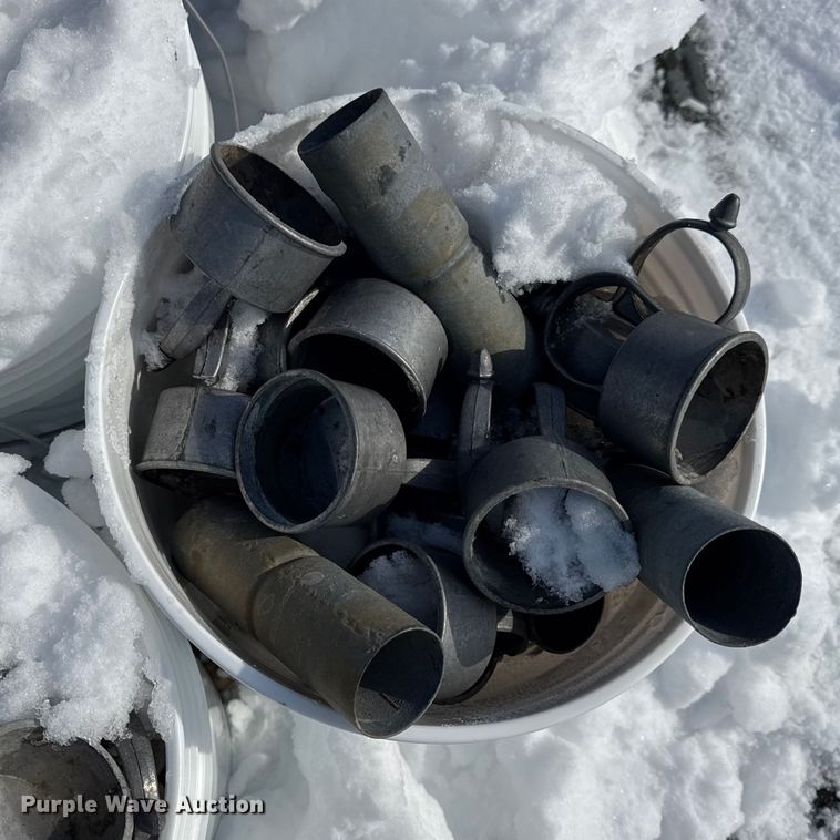 image for item EN0734 Building materials and tools