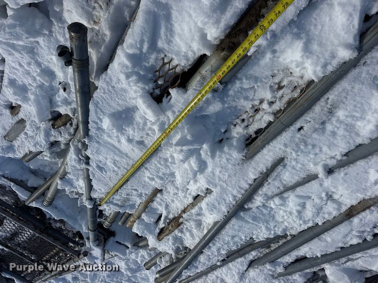 image for item EN0734 Building materials and tools