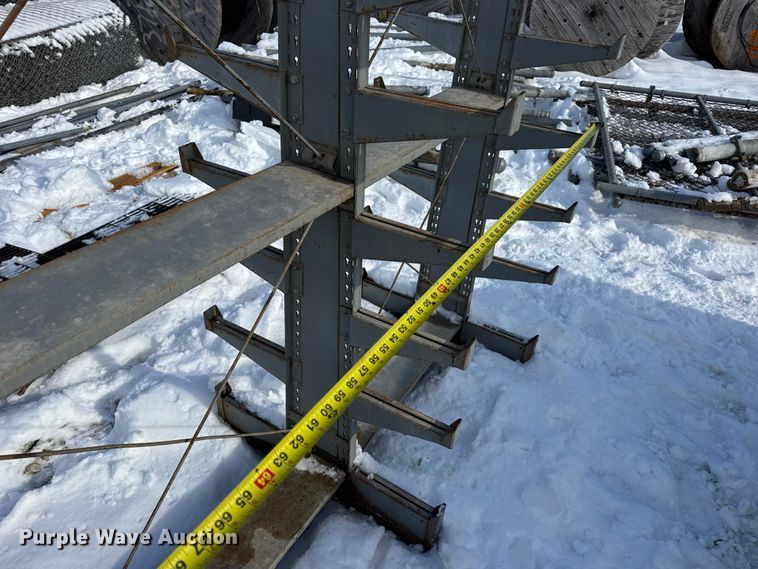 image for item EN0734 Building materials and tools