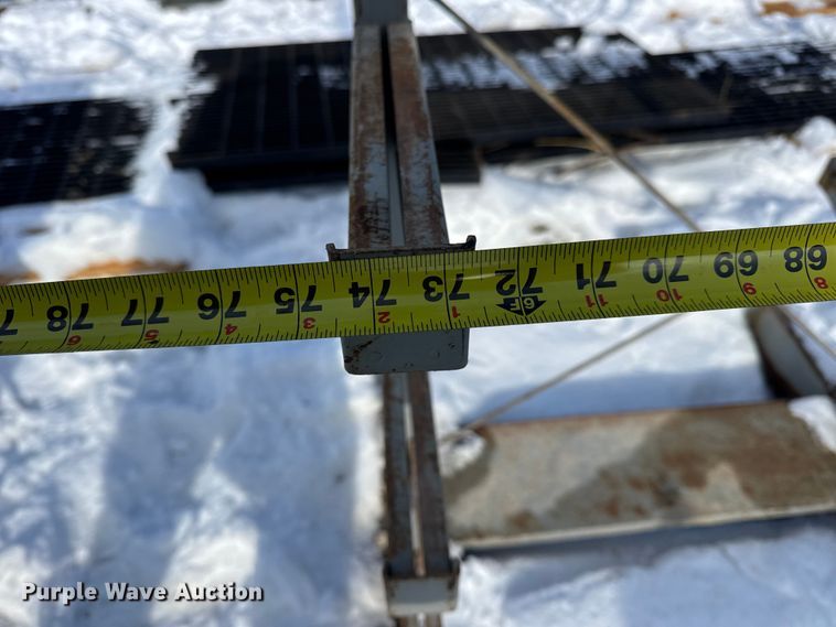 image for item EN0734 Building materials and tools