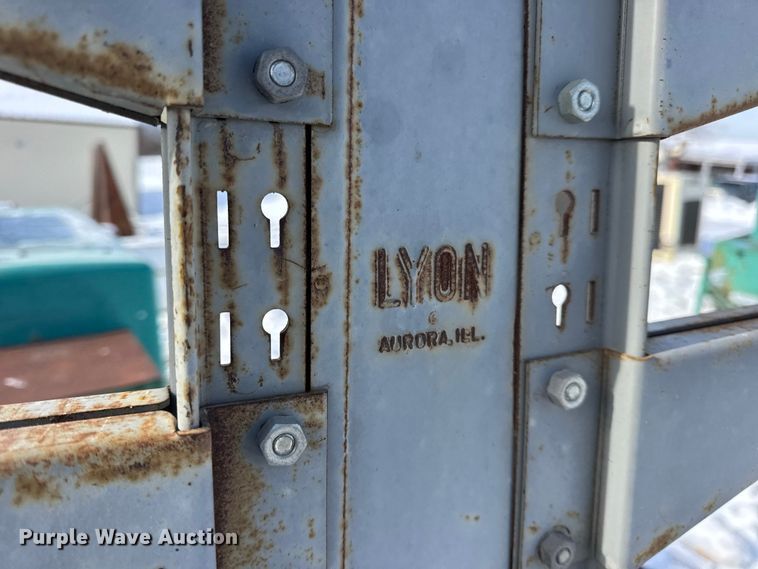 image for item EN0734 Building materials and tools