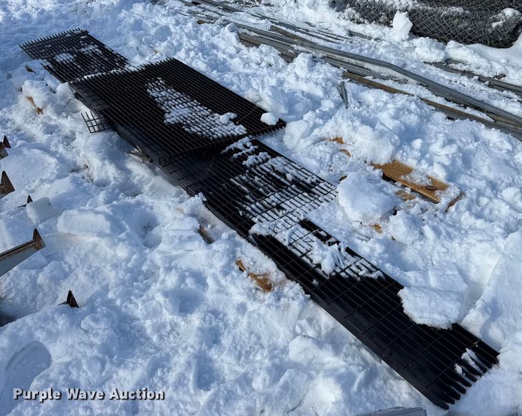 image for item EN0734 Building materials and tools