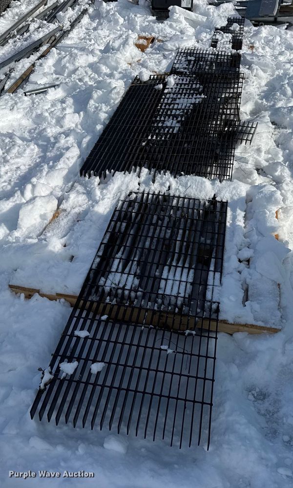 image for item EN0734 Building materials and tools