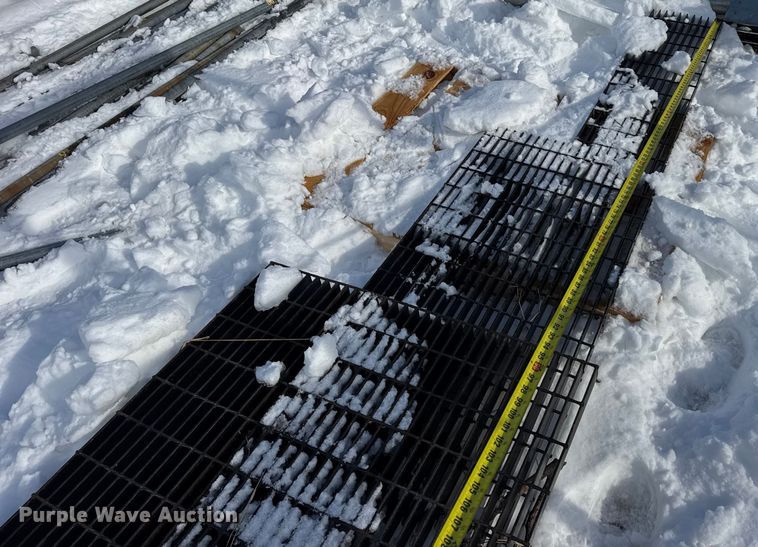 image for item EN0734 Building materials and tools