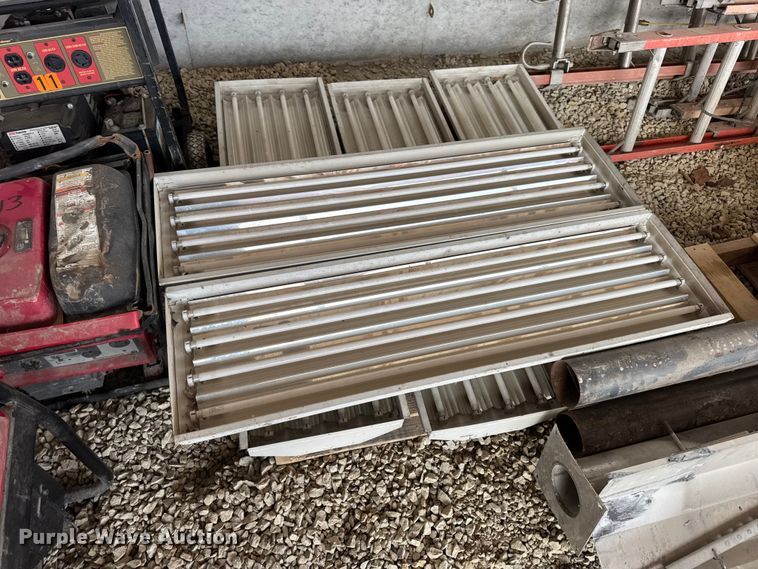 image for item EN0734 Building materials and tools