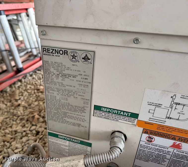 image for item EN0734 Building materials and tools