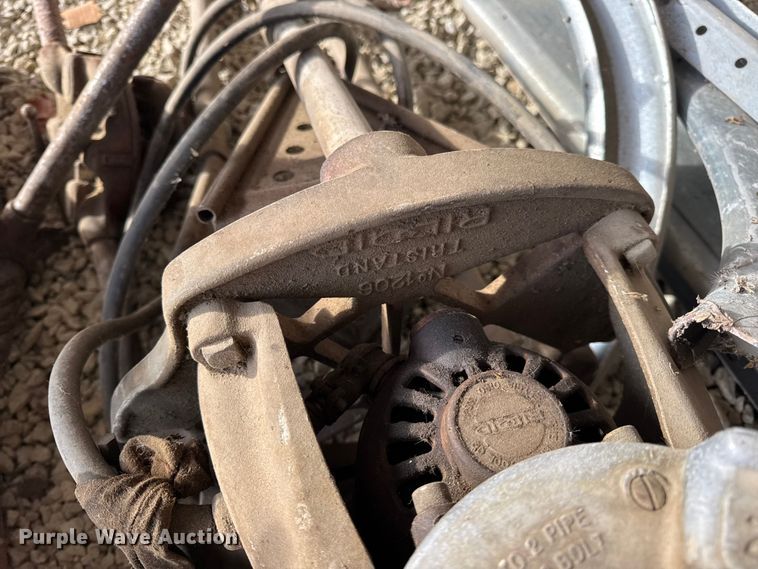 image for item EN0734 Building materials and tools