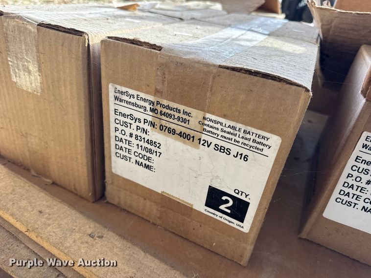 image for item EN0734 Building materials and tools