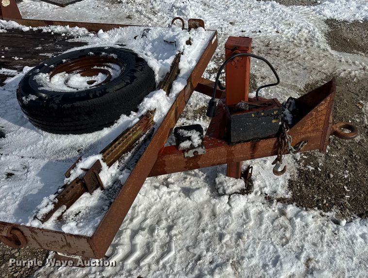 image for item EN0737 1992 Belshe equipment trailer