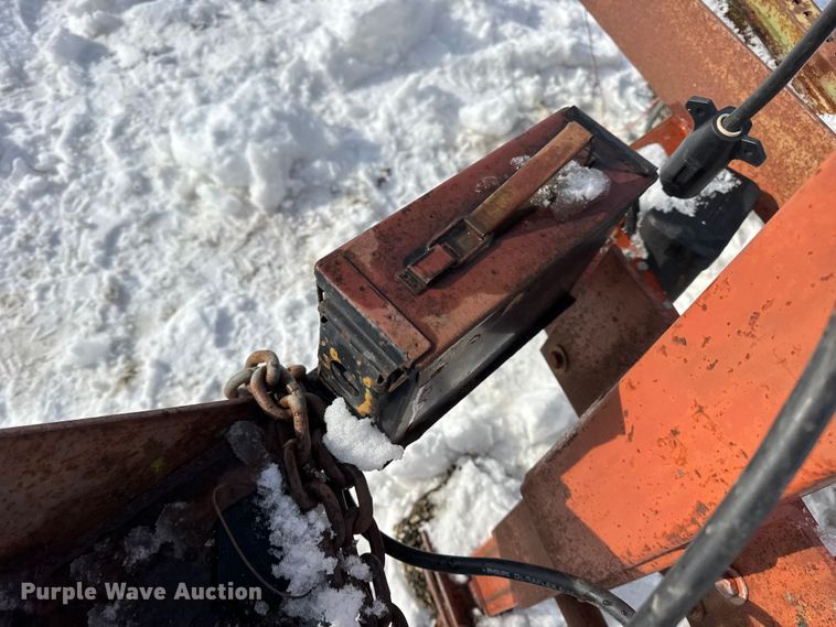 image for item EN0737 1992 Belshe equipment trailer