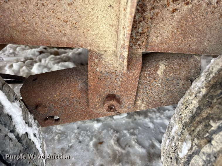 image for item EN0737 1992 Belshe equipment trailer