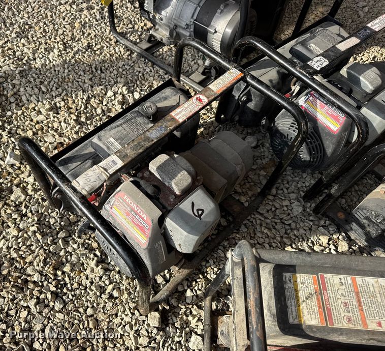 image for item EN0741 (5) Honda generators