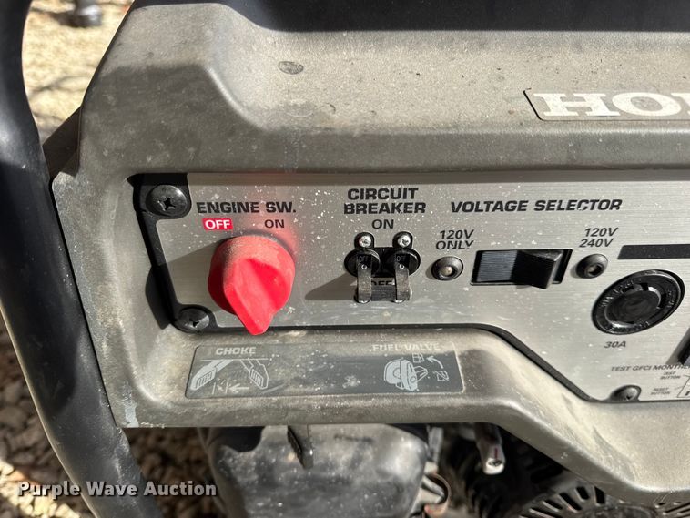 image for item EN0741 (5) Honda generators