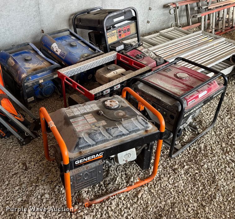 image for item EN0744  (7) generators