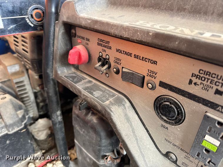 image for item EN0744  (7) generators